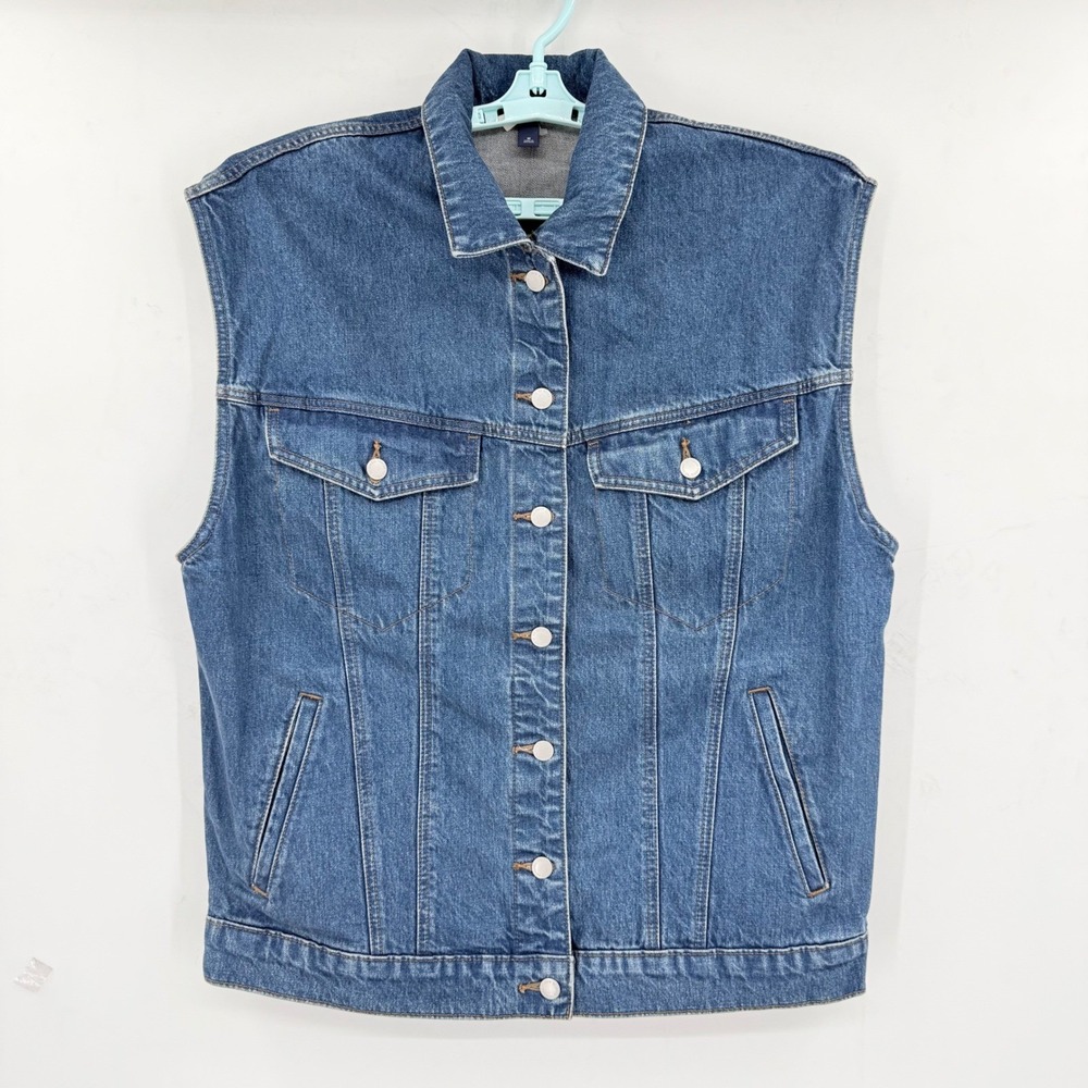 Universal Thread Women's Denim Trucker Vest Size M Sleeveless 100% Cotton NWOT